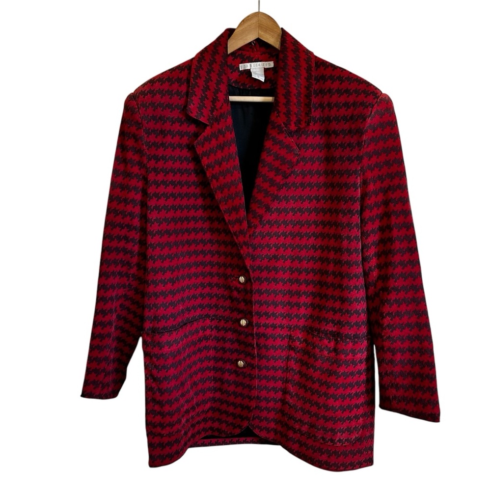 The limited women’s 3 button leather blazer medium